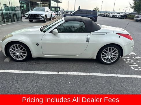 Used 2006 Nissan 350Z Touring RWD image 6
