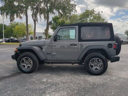 Used 2023 Jeep Wrangler Sport S image 7