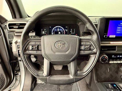 Certified 2025 Toyota Tacoma SR5 image 22