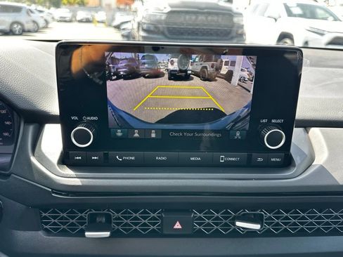Certified 2023 Honda Accord EX image 25