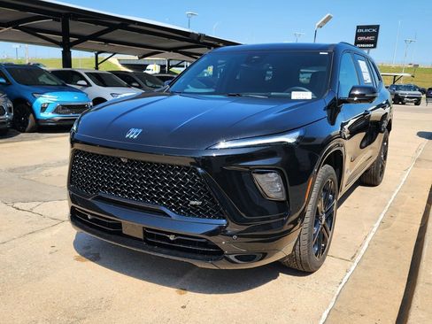 New 2026 Buick Enclave Sport Touring w/ Super Cruise Package image 8