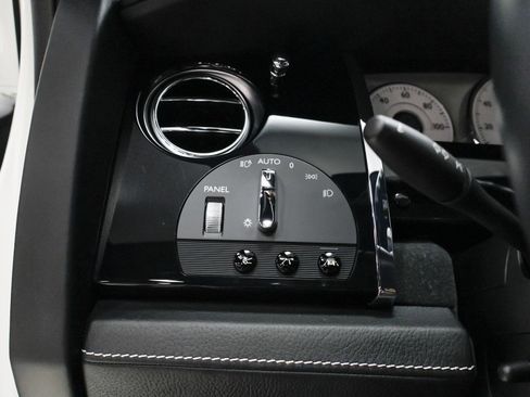 Used 2016 Rolls-Royce Ghost image 41