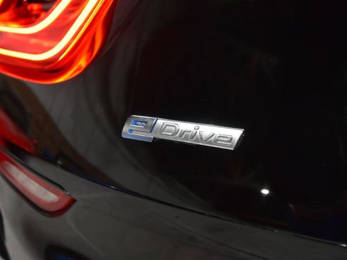 Used 2016 BMW i8 AWD/4WD image 9