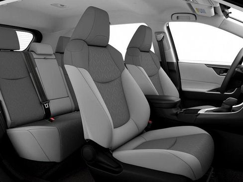 New 2025 Toyota RAV4 XLE image 38