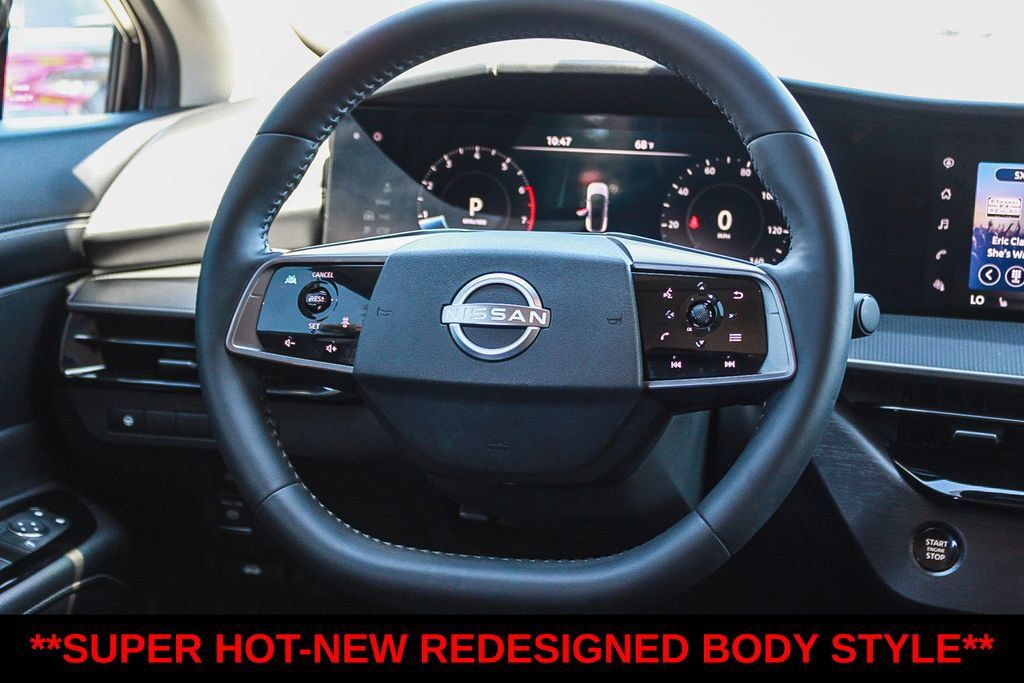 Used 2025 Nissan Murano SV FWD image 15
