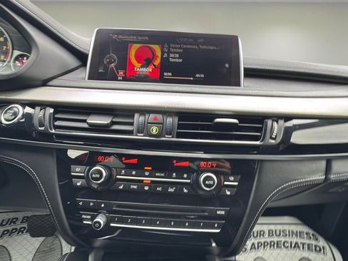 Used 2015 BMW X6 M image 10