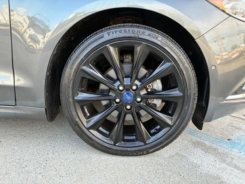 Used 2017 Ford Fusion Platinum AWD/4WD image 31