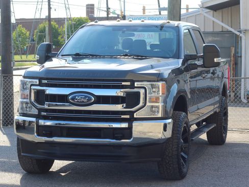 Used 2020 Ford F250 XL w/ STX Appearance Package AWD/4WD image 3