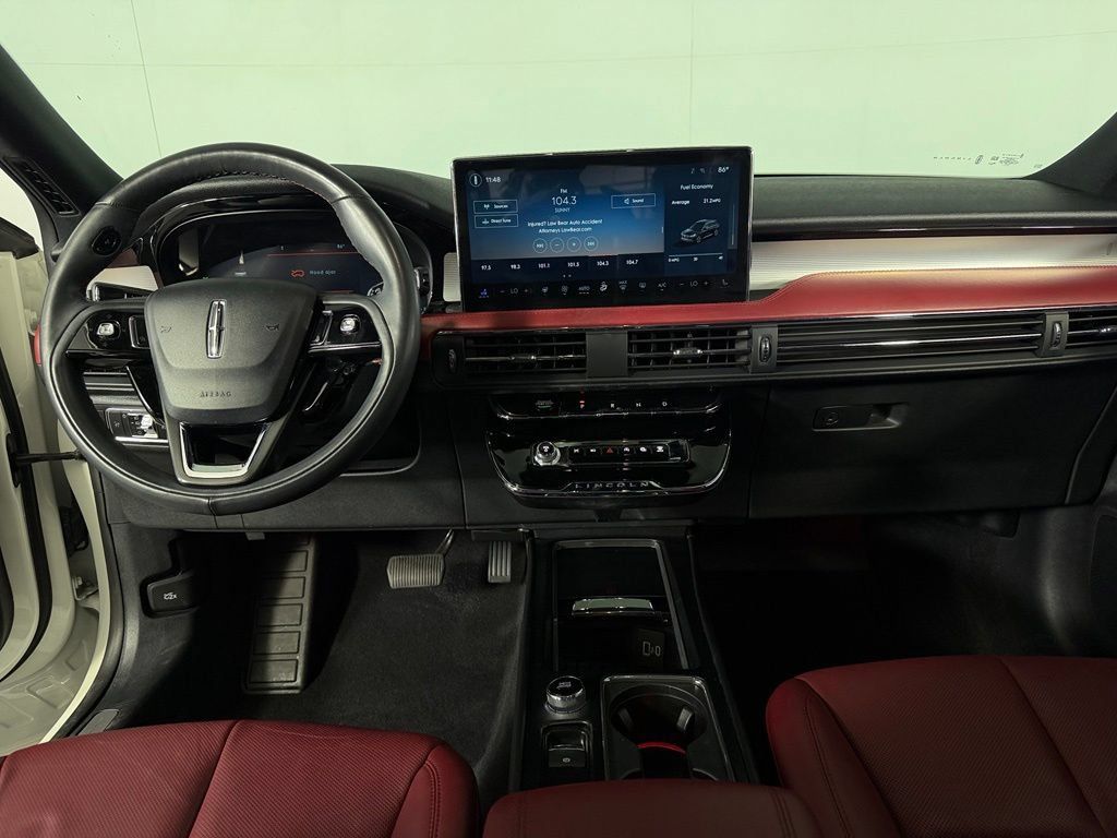 Used 2023 Lincoln Corsair Reserve w/ Equipment Group 201A FWD image 15