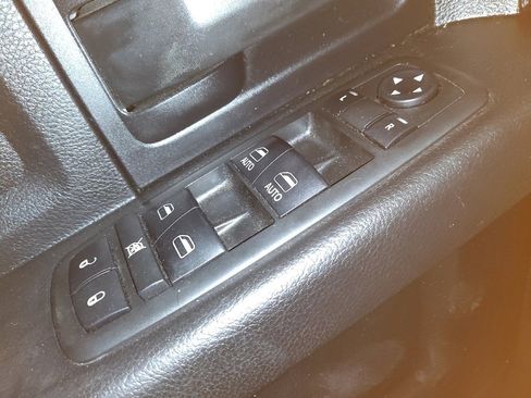 Used 2018 RAM 1500 Tradesman w/ Popular Equipment Group image 27