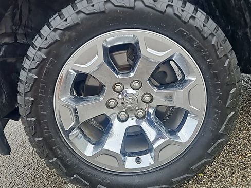 Used 2020 RAM 1500 Big Horn image 9