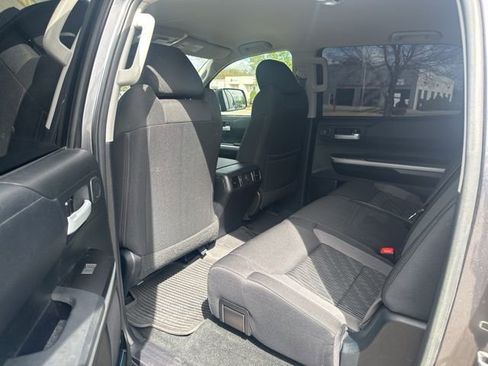Used 2017 Toyota Tundra SR5 w/ SR5 Upgrade Package image 18