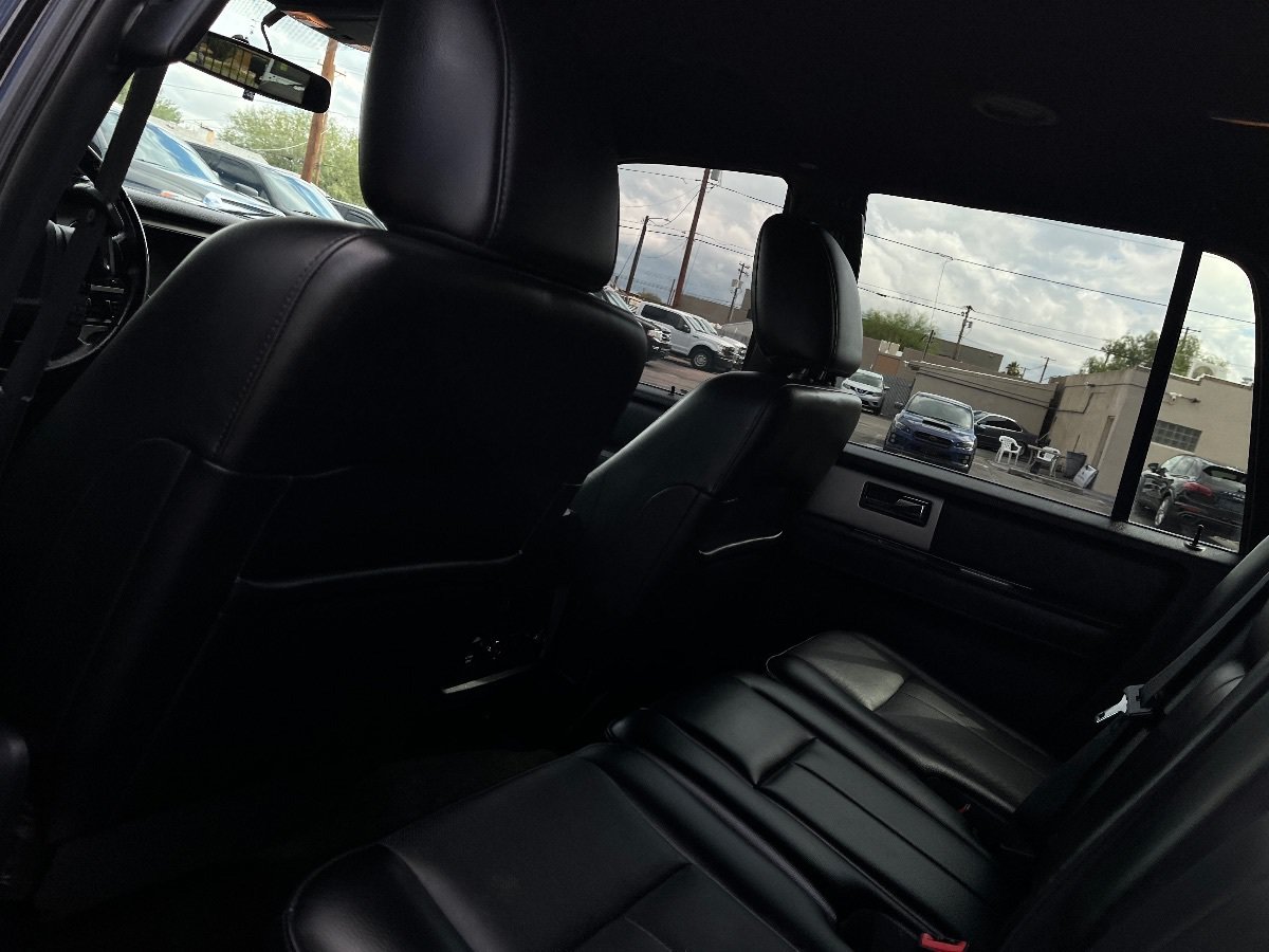 Used 2015 Ford Expedition EL XLT w/ Equipment Group 202A RWD image 28