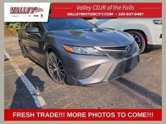 Used 2018 Toyota Camry SE FWD video 1