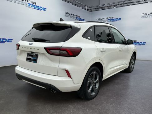 Used 2024 Ford Escape ST-Line Select AWD/4WD image 5