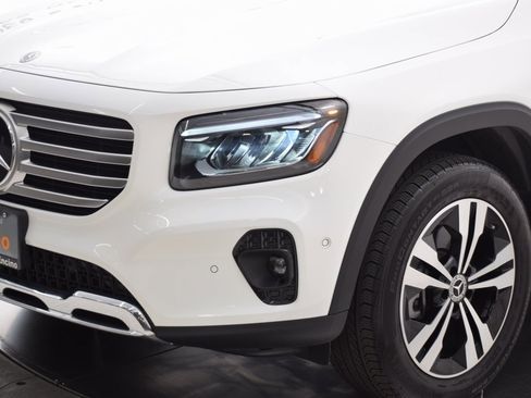 Certified 2025 Mercedes-Benz GLB 250 image 10