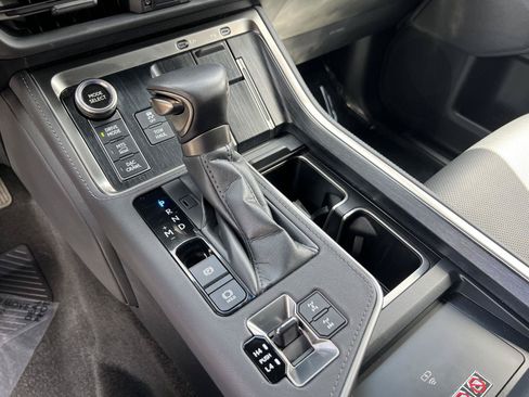 Used 2024 Lexus GX 550 AWD/4WD image 38