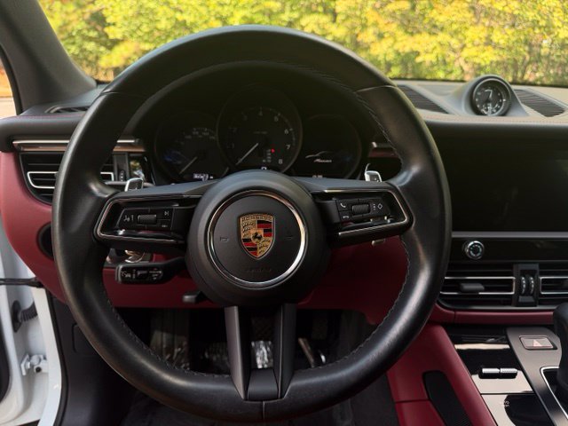 Used 2023 Porsche Macan AWD/4WD image 25