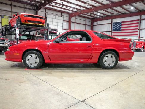 Used 1992 Dodge Daytona ES FWD image 4