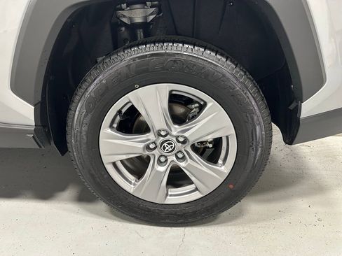 Used 2025 Toyota RAV4 LE image 63