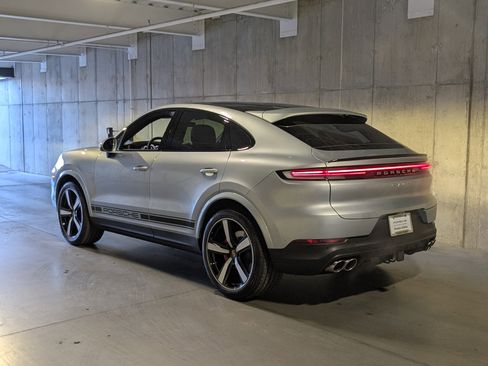 New 2026 Porsche Cayenne S image 3