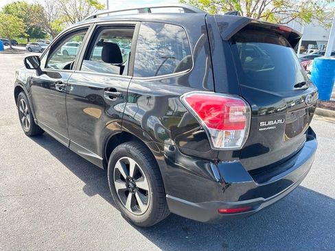 Used 2017 Subaru Forester 2.5i Premium w/ All-Weather Package image 10