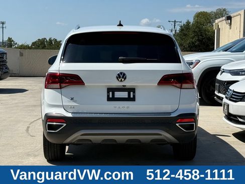 Used 2023 Volkswagen Taos SE FWD image 10