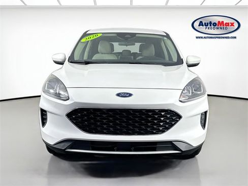 Used 2020 Ford Escape SE image 6