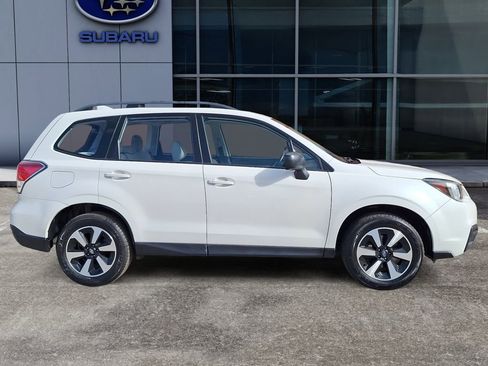 Used 2018 Subaru Forester 2.5i w/ Alloy Wheel Package image 8