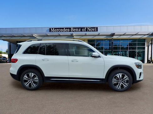 Certified 2025 Mercedes-Benz GLB 250 4MATIC image 6