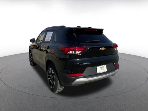 Used 2025 Chevrolet TrailBlazer LT image 11