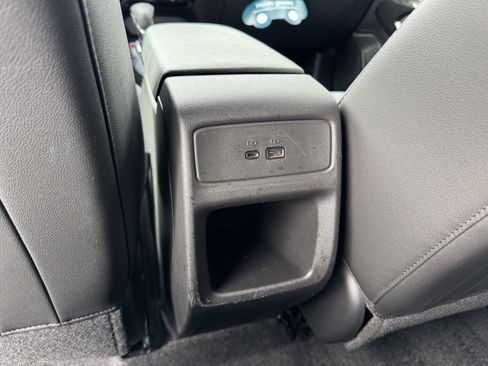 Used 2025 Chevrolet Trax LT image 16