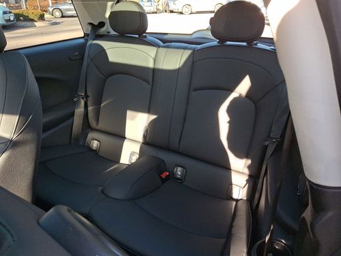 Certified 2024 MINI Cooper S image 9