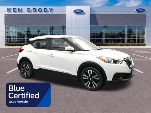 Used 2020 Nissan Kicks SV FWD image 1
