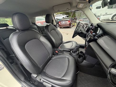 Used 2015 MINI Cooper 2-Door Hardtop FWD image 16