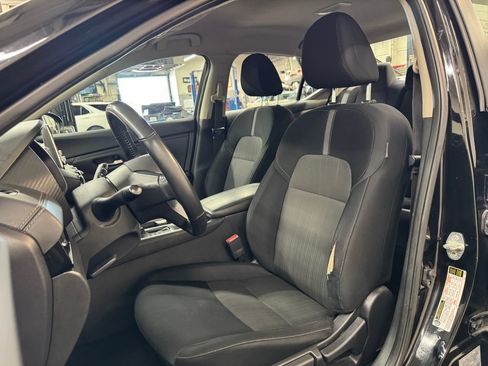 Used 2022 Nissan Sentra SV FWD image 16
