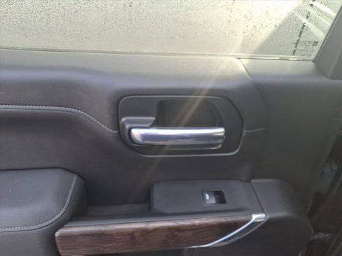 Used 2020 GMC Sierra 1500 Denali w/ Denali Ultimate Package image 9