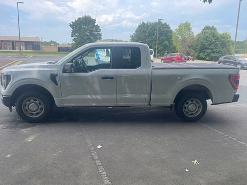 Used 2023 Ford F150 XL RWD image 2