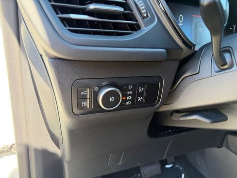 Used 2025 Ford Escape ST-Line Select w/ Tech Pack #1 AWD/4WD image 19
