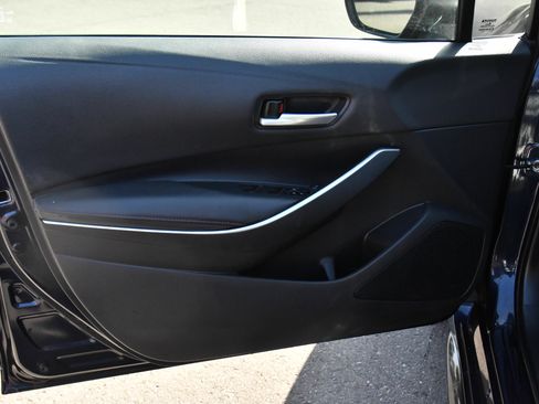Used 2023 Toyota Corolla SE w/ SE Premium Package FWD image 14