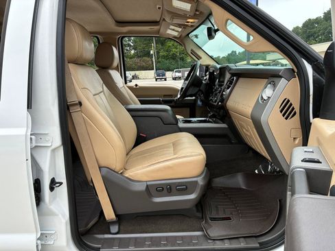 Used 2016 Ford F350 Lariat w/ Lariat Ultimate Package AWD/4WD image 16