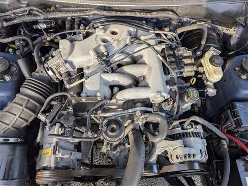 Used 2004 Ford Mustang V6 image 27