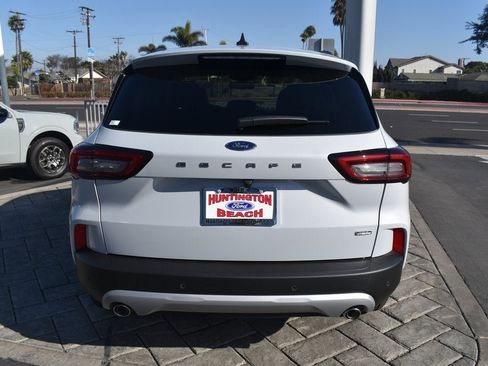 New 2025 Ford Escape Base w/ PHEV Premium Package image 8