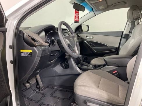 Used 2017 Hyundai Santa Fe Sport FWD image 16