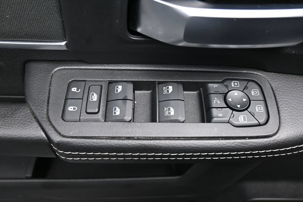 Used 2026 RAM 2500 Big Horn AWD/4WD image 11