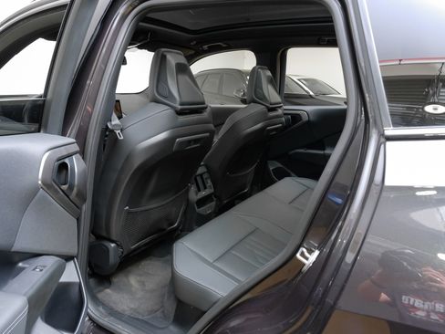 Used 2025 BMW X3 xDrive30i w/ Premium Package AWD/4WD image 47