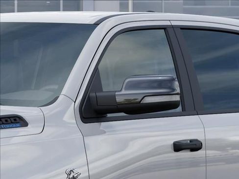 New 2026 RAM 1500 4x4 Crew Cab image 12
