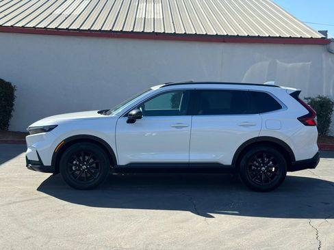 Used 2025 Honda CR-V Sport image 3