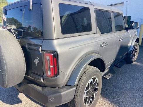 Used 2023 Ford Bronco Outer Banks image 6