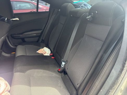Used 2018 Dodge Charger SXT w/ Blacktop Package RWD image 10